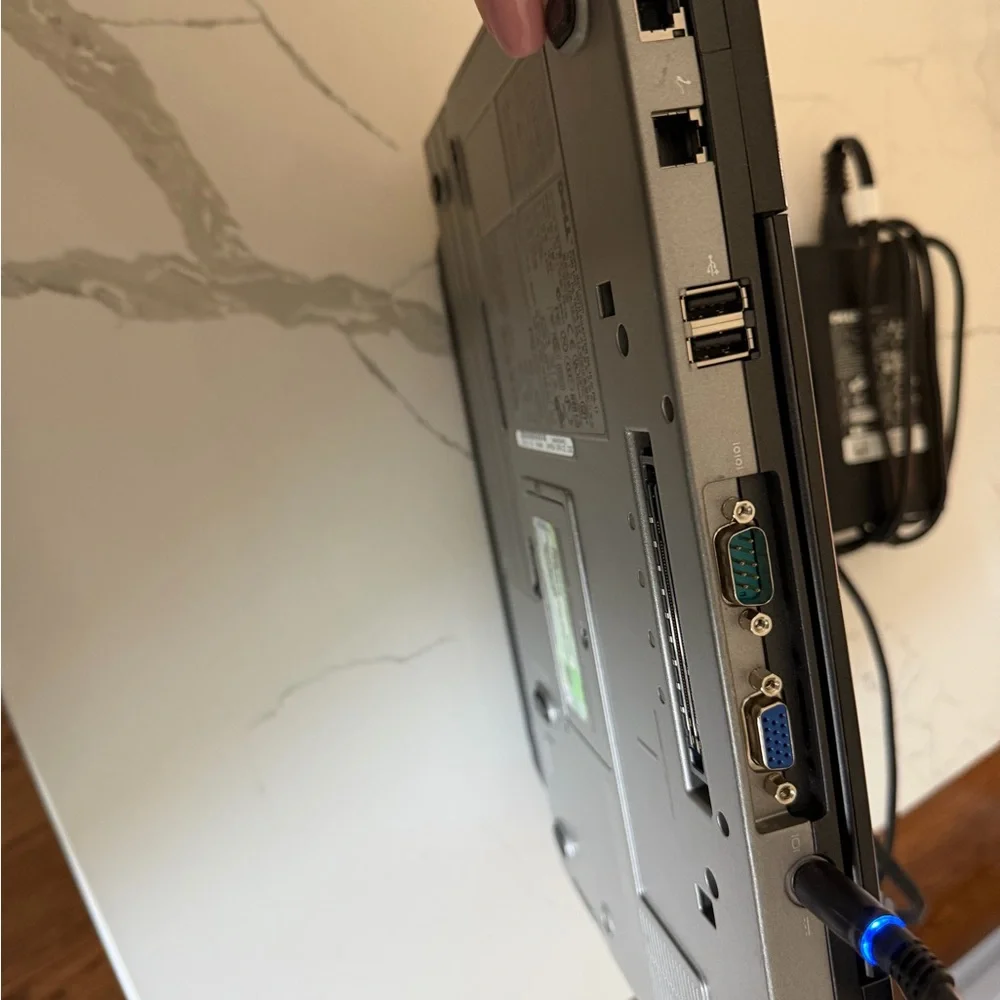 Dell D620 Latitude Laptop with Intel 945GM graphics card